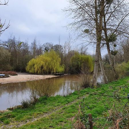 Camping Du Puy Rond Bressuire Bagian luar foto