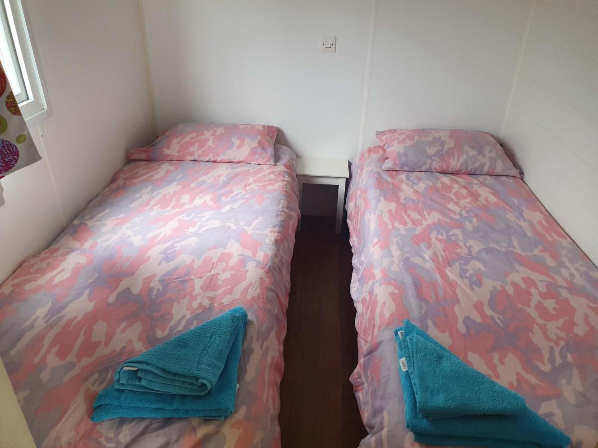 Camping Du Puy Rond Bressuire Bagian luar foto