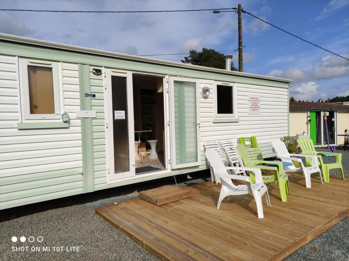 Camping Du Puy Rond Bressuire Bagian luar foto