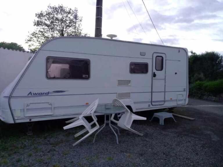 Camping Du Puy Rond Bressuire Bagian luar foto
