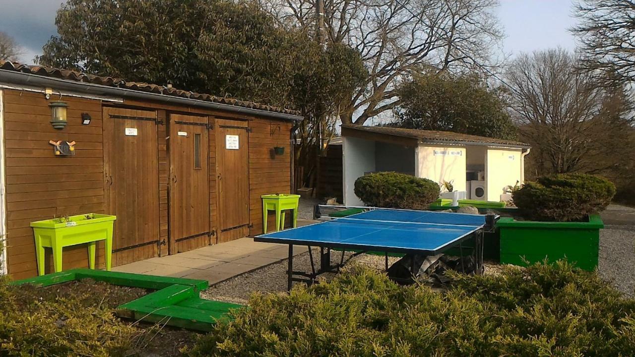 Camping Du Puy Rond Bressuire Bagian luar foto