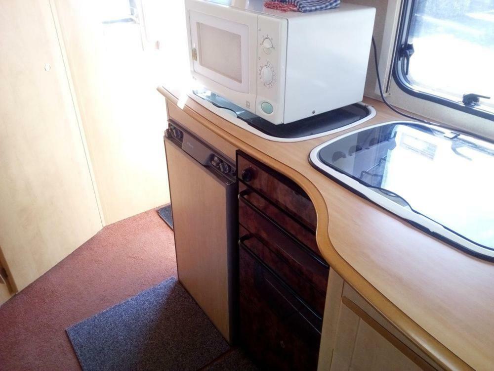Camping Du Puy Rond Bressuire Bagian luar foto