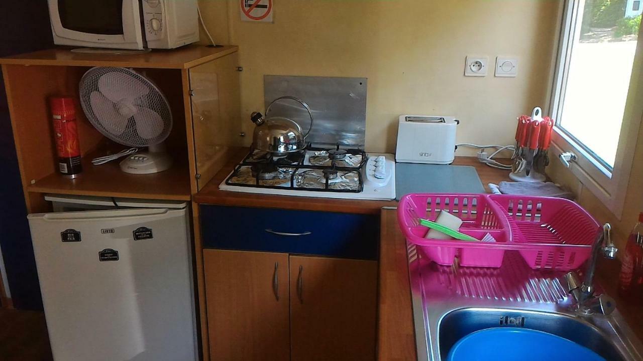 Camping Du Puy Rond Bressuire Bagian luar foto